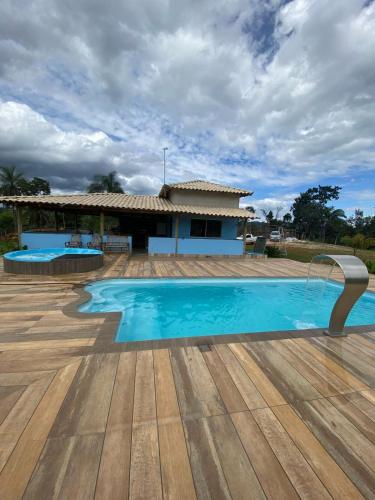 Off in Esmeraldas, Brasil