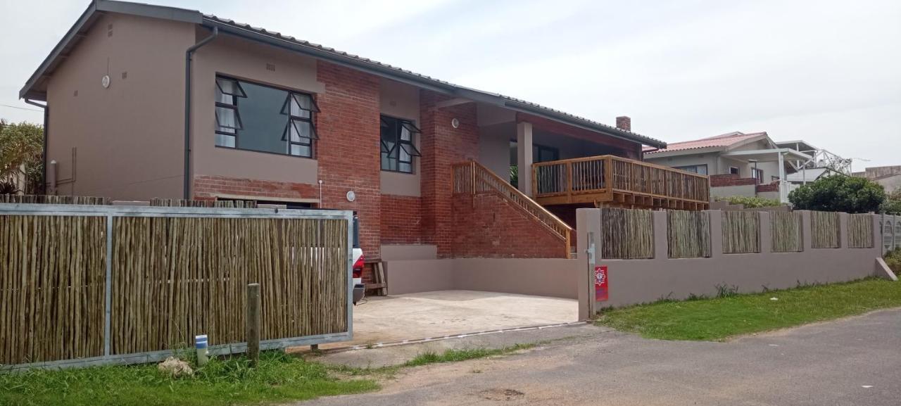 Sunshack - carbon neutral hotel in Port Shepstone