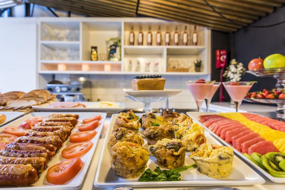 Casa Avenida Jimenez Boutique Hotel — 4-Star Luxury Hotel in Bogota, Colombia