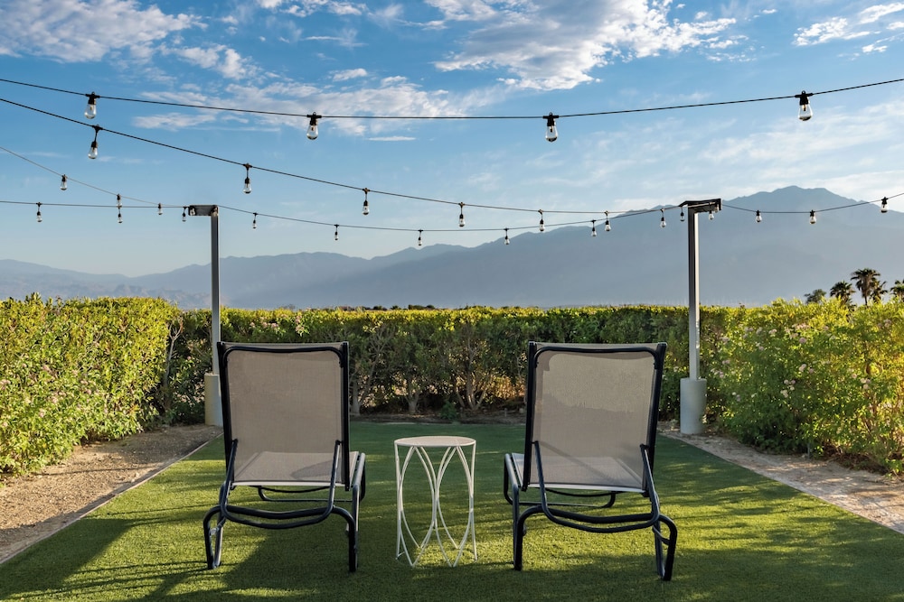 Desert Hot Springs Inn - photo 102