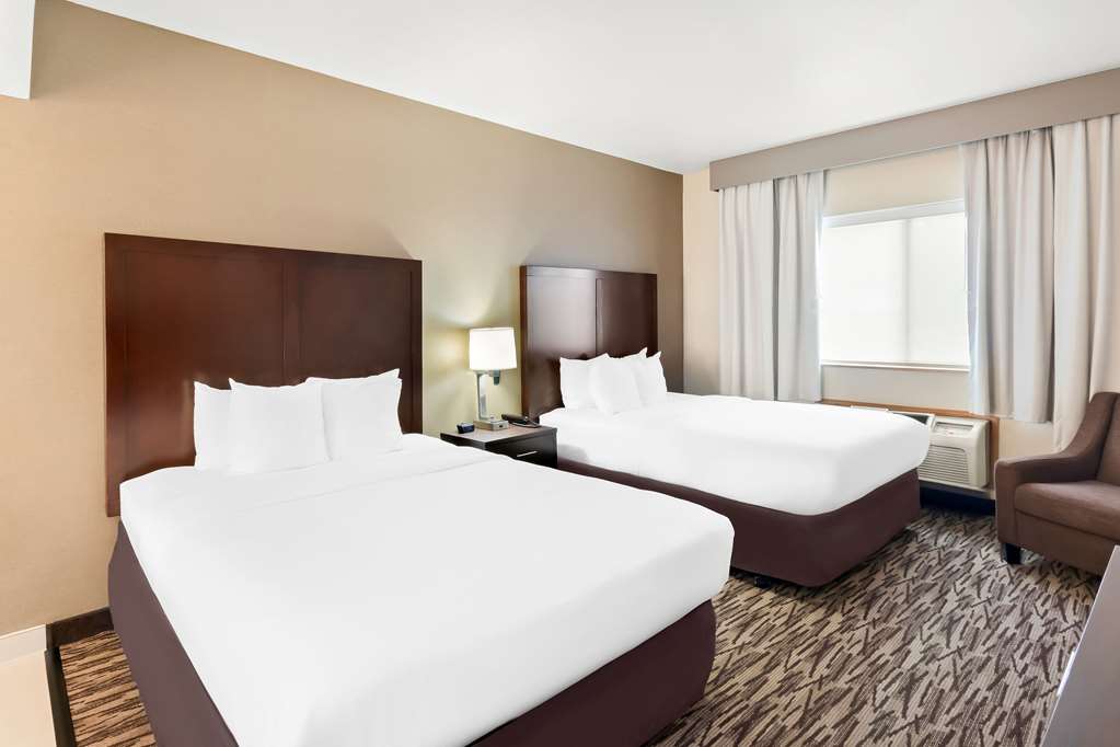 Comfort Suites Portland Airport - photo 22