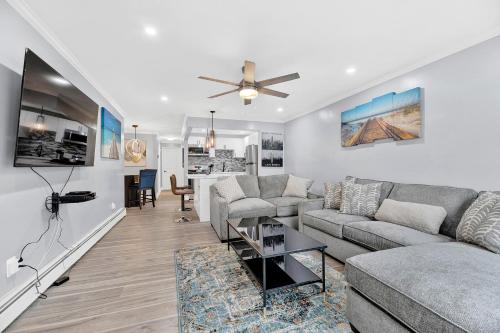 Cozy Getaway The Rockaways — 4-Star Luxury Hotel in Edgemere, United States