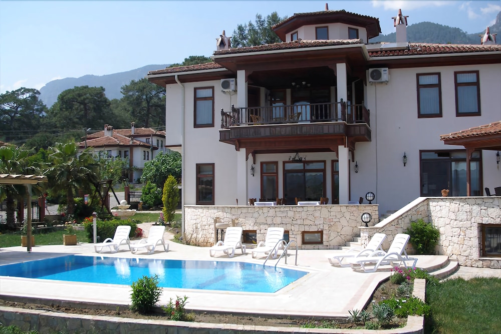 Incili Konak — Akyaka