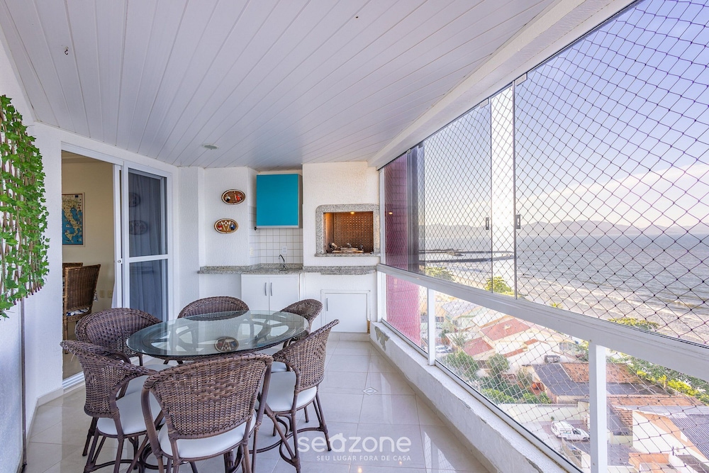 Charming Sea View Apt in Porto Belo Rcs701