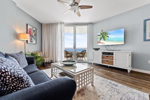 Penthouse Amazing Gulf Views Walk Beach or Shuttle Suite sleeps 6 — 4-Star Luxury Hotel in Destin, United States