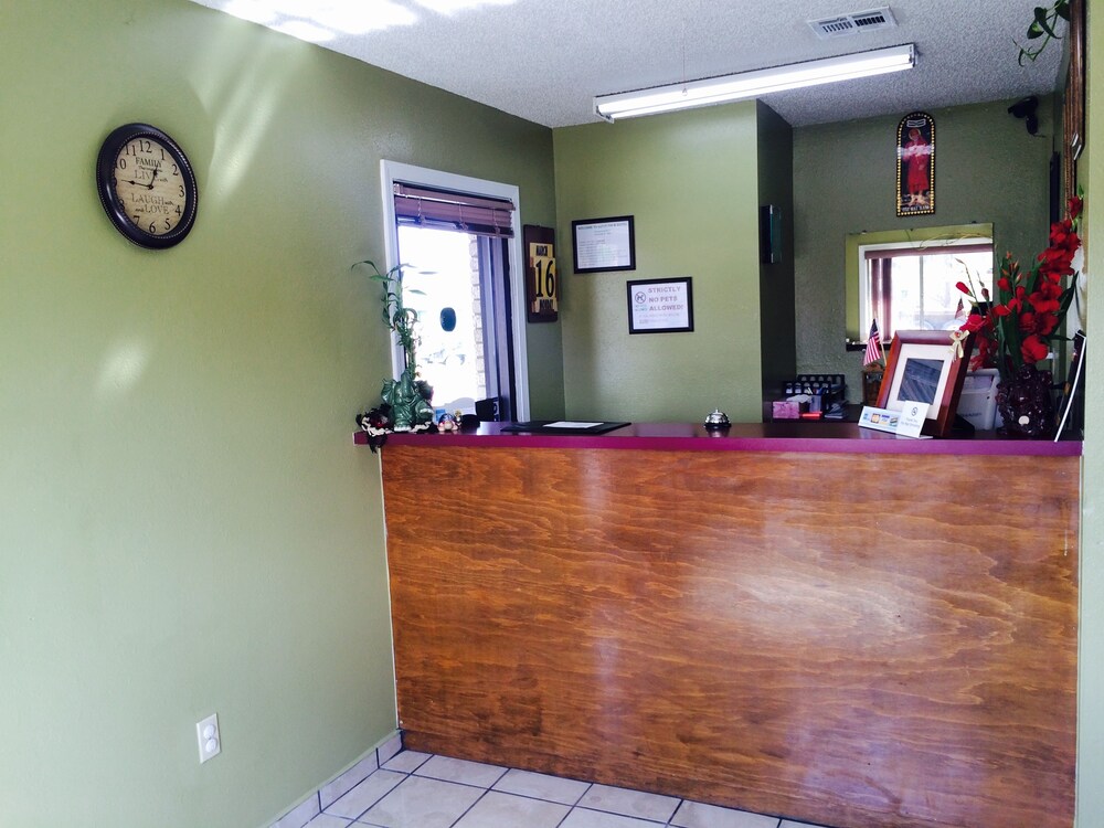 Super Inn And Suites — hotel in Tahlequah