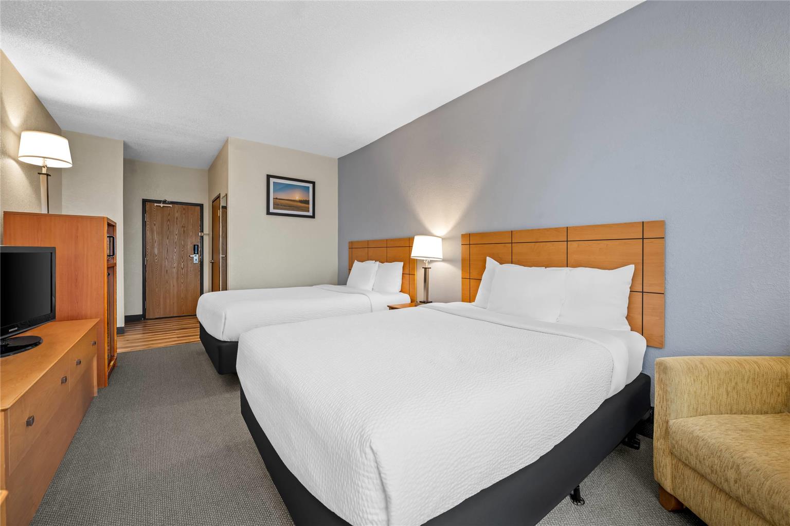 Quality Inn Dubuque on Hwy 20 - photo 13