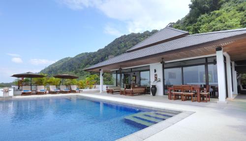 Kulraya Villas Luxury Serviced Pool Villas — 4-Star Luxury Hotel in Ko Lanta, Thailand