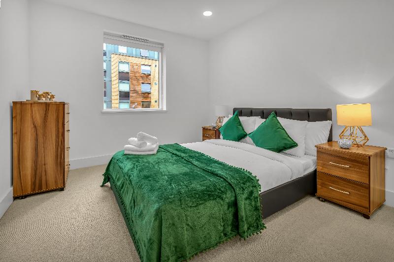 Splendid One Bedroom Serviced Apartment — 4-Star Luxury Hotel in London, United Kingdom