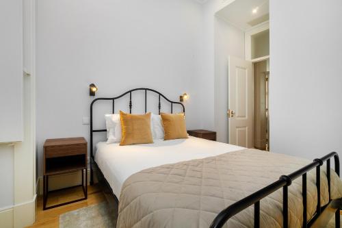 WHome Elegant Stay in Lisbons Historic Downtown