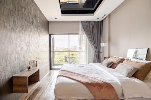 Moda Condo Nimman 608 Super Deluxe Mountain View next to MAYA — 4-Star Luxury Hotel in Chiang Mai, Thailand
