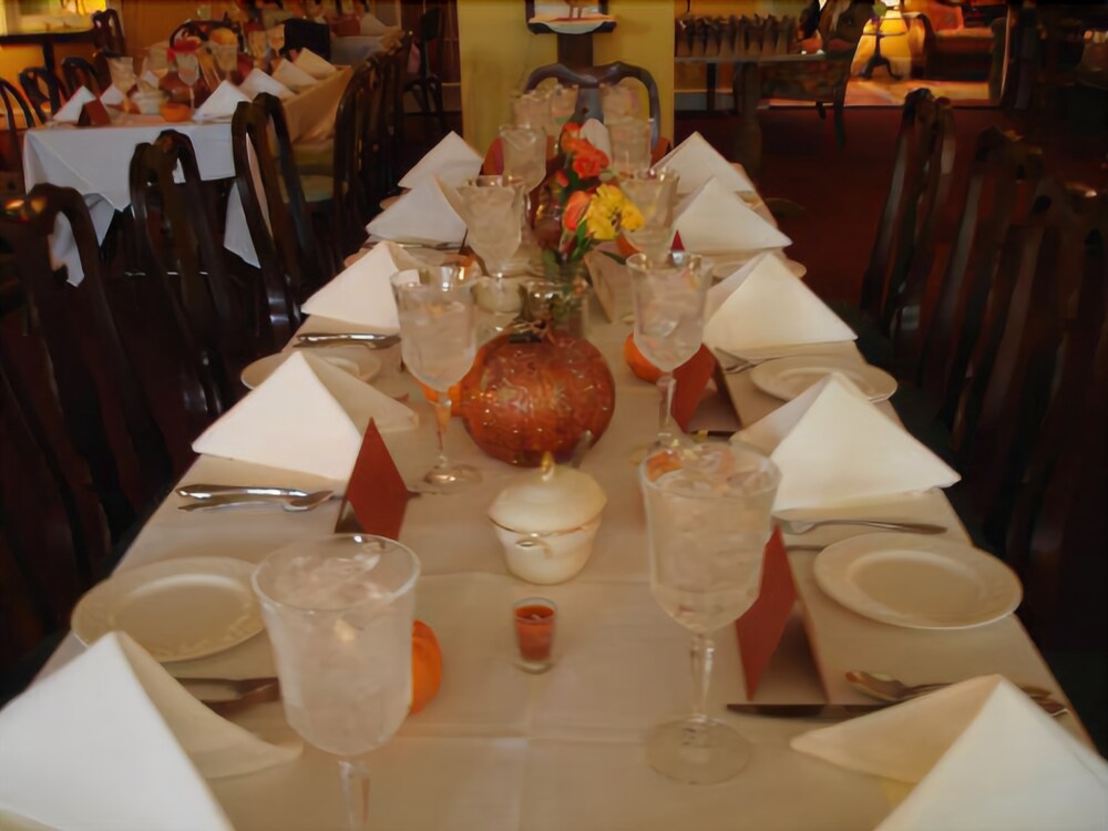 Thornewood Inn & Restaurant - photo 32