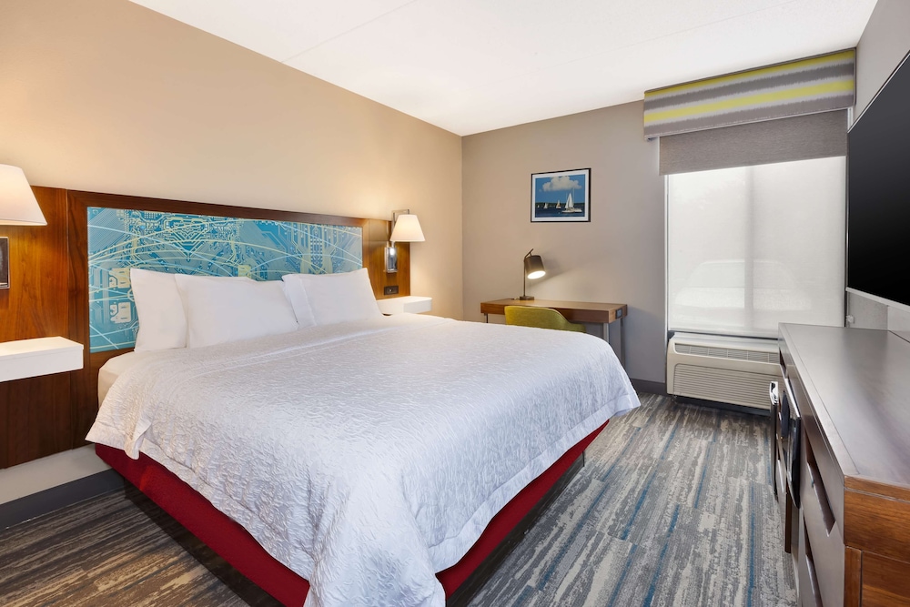 Hampton Inn Traverse City - photo 19