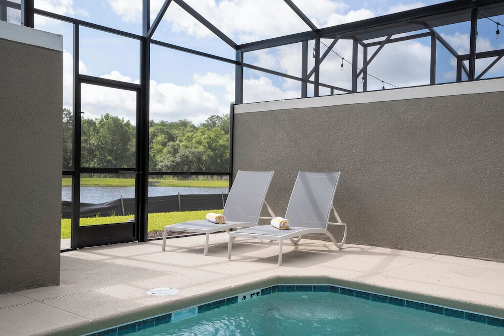 Gorgeous 4 Bd w Pool Storey Lake Resort 2653 - photo 32