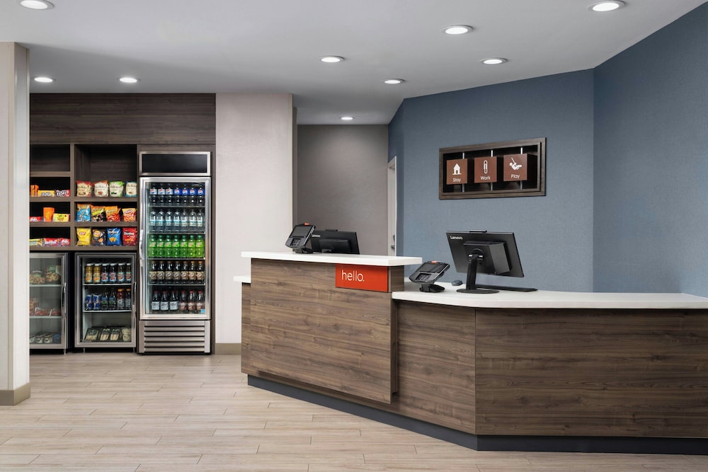 TownePlace Suites Houston Hobby Airport - photo 4