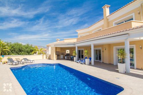Villa Esplendida by Abahana Villas — 4-Star Luxury Hotel in Calp, Spain