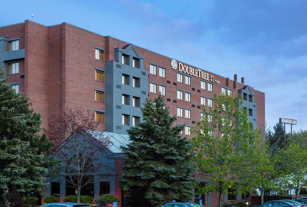 Doubletree by Hilton Hotel Leominster - carbon neutral hotel in Leominster