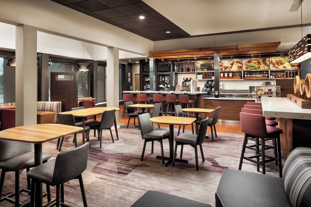 Courtyard by Marriott Anaheim Buena Park - photo 31