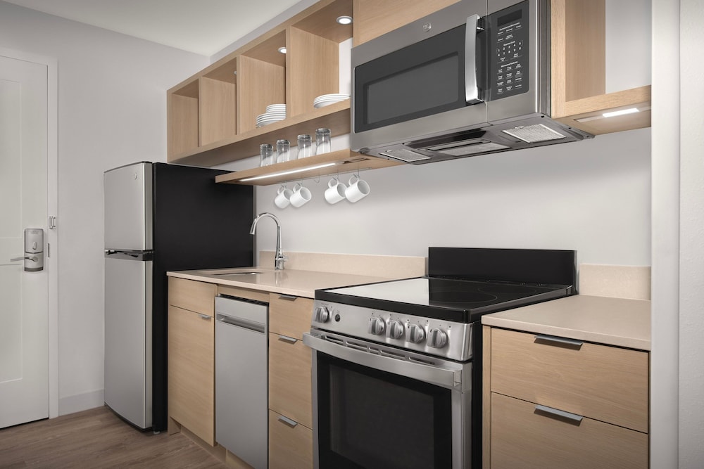 TownePlace Suites by Marriott Jacksonville Airport - photo 11