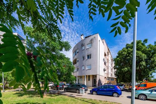 Dijana apartment 1 BDR with balcony — 4-Star Luxury Hotel in Zadar, Croatia