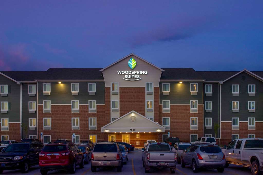 WoodSpring Suites Fargo North Near NDSU - photo 4