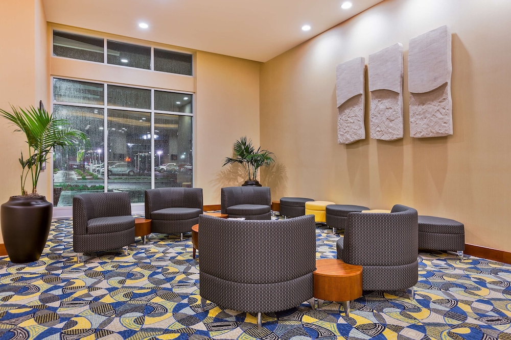 Hampton Inn & Suites Downtown Owensboro Waterfront - photo 3