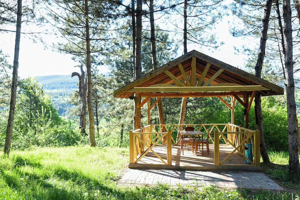 Campinari Doga Evleri Restaurant — Mengen
