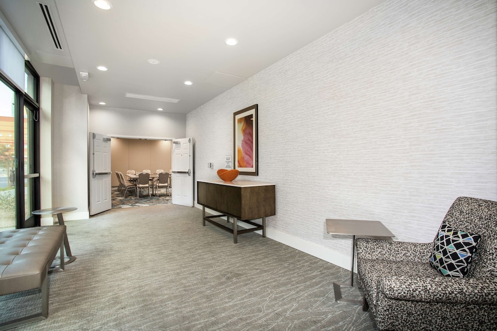 Hilton Garden Inn Las Vegas City Center - photo 24