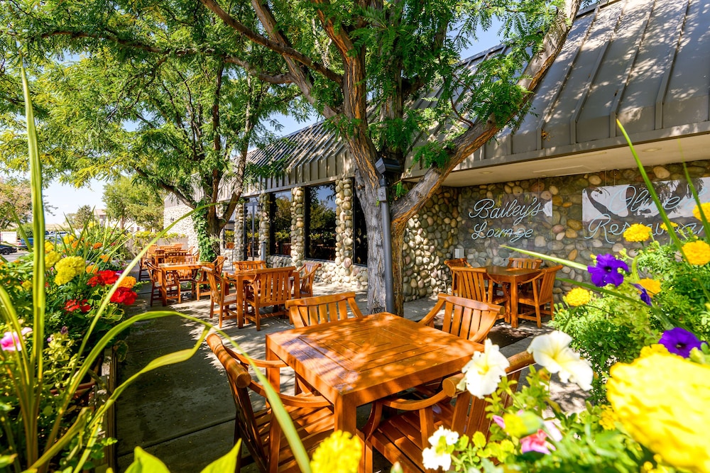 Grand Vista Hotel - photo 38