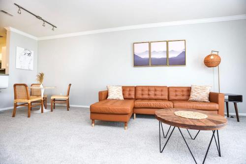 Comfortable Apartment with Pool Gym & other Amenities #3304 — 4-Star Luxury Hotel in Woburn, United States