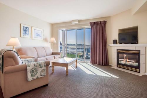 Waters Edge 302 - last minute hotel in Lincoln