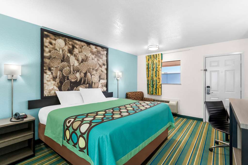 Super 8 by Wyndham Pleasanton - photo 25
