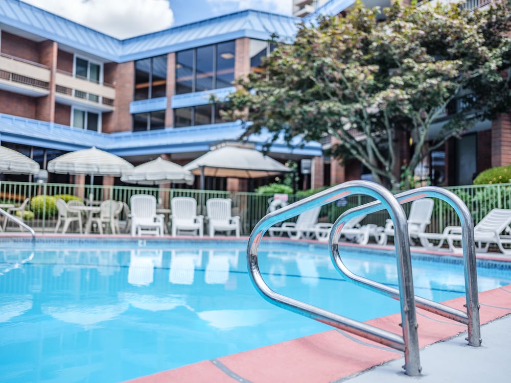 University Place Hotel & Conference Center - photo 23
