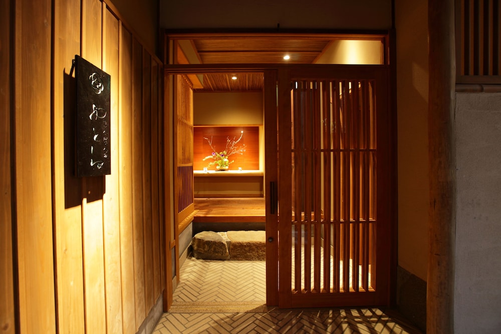 Yasaka Yutone Kyokoyado — 4-Star Luxury Hotel in Kyoto, Japan