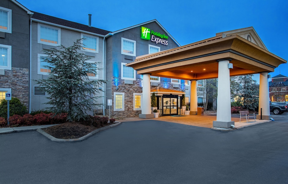 Holiday Inn Express & Suites Alcoa by IHG - photo 39
