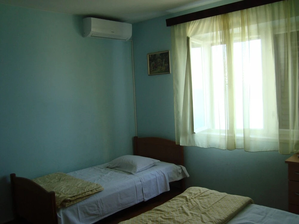 Stric 10 m From Beach A1 — Dugi Rat — photo 5