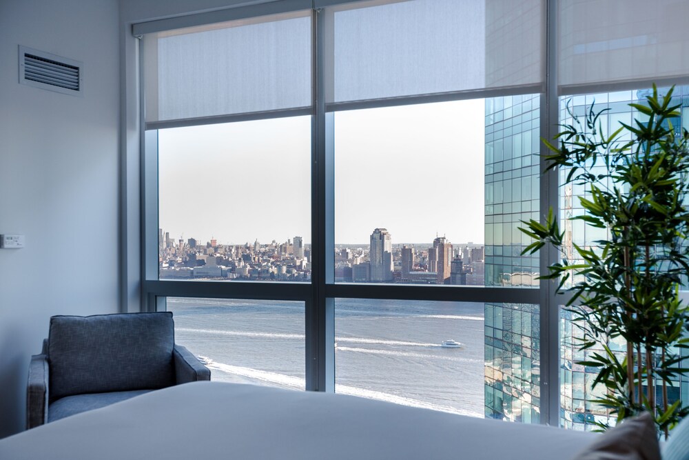 Dharma Home Suites JC at Paulus Hook - photo 8