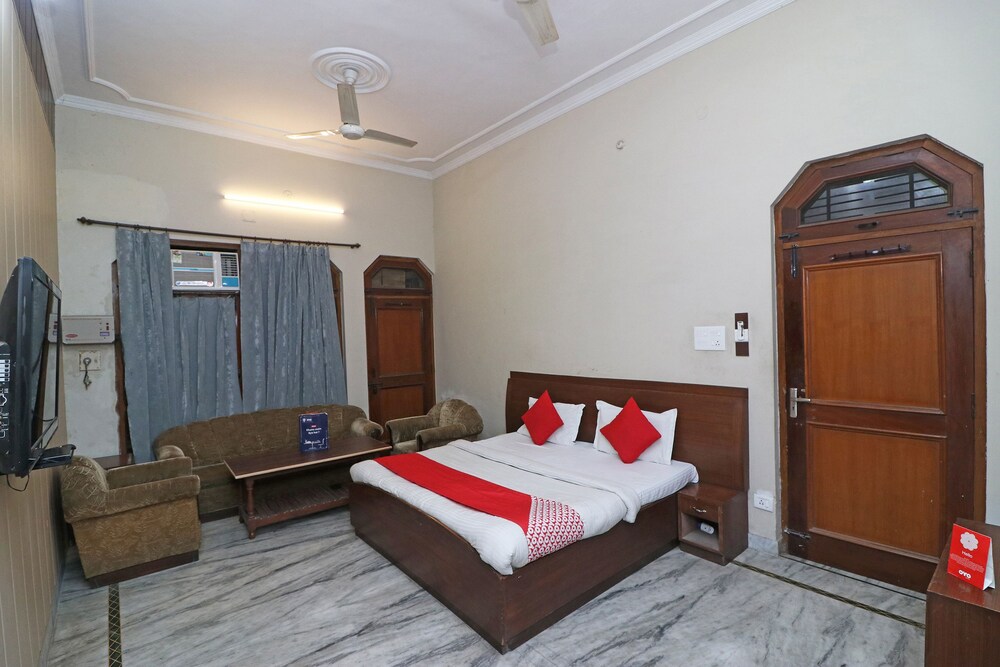 Hotel Sweet Home By OYO Rooms — hotel near Pantnagar Airport