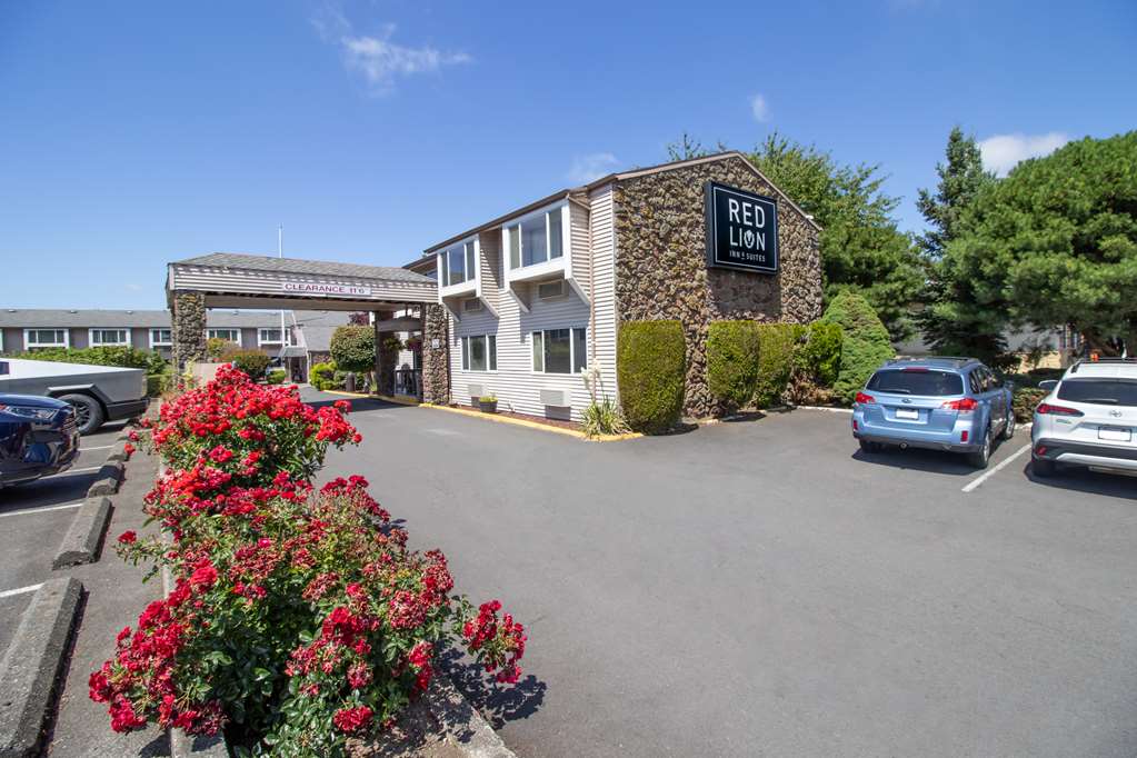 Red Lion Inn & Suites Vancouver - featured photo