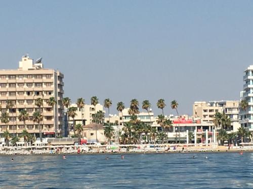 Ithaki Phinikoudes Apartment No. 205