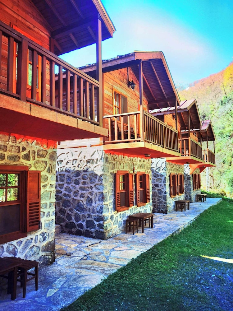 Mencuna Konaklari — hotel in Arhavi
