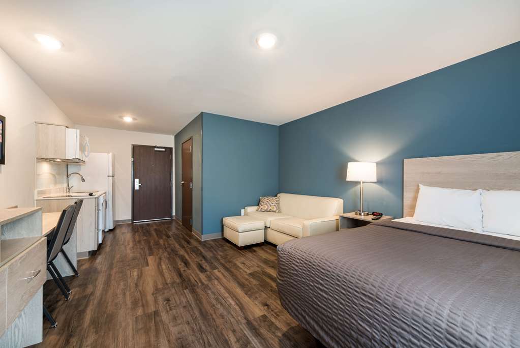 WoodSpring Suites Greensboro High Point North - photo 19