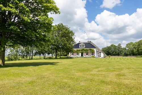 Landgoed Rijs — Unknown City — photo 2