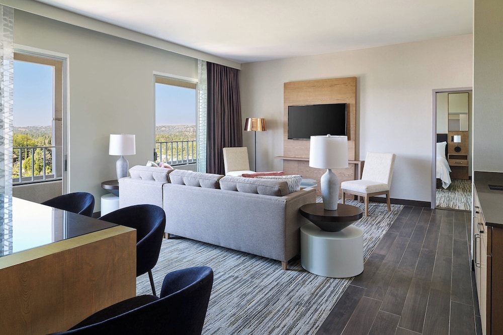 Warner Center Marriott Woodland Hills - photo 15
