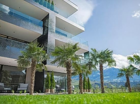 Hotel Das Dorner - carbon neutral hotel in Lagundo