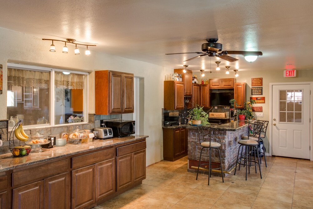 Dream Manor Inn - photo 43