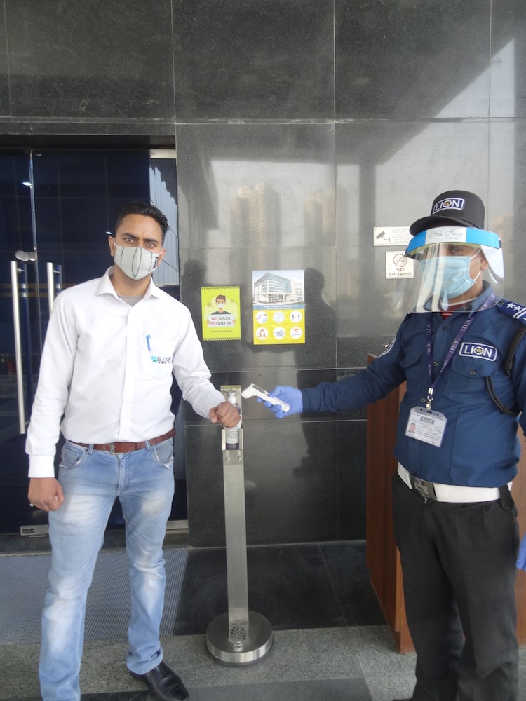 Hide Away Suites — hotel in Noida