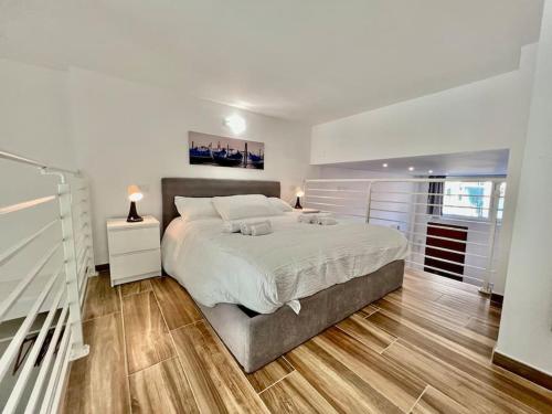 Pregevole loft con soppalco — 4-Star Luxury Hotel in Turin, Italy