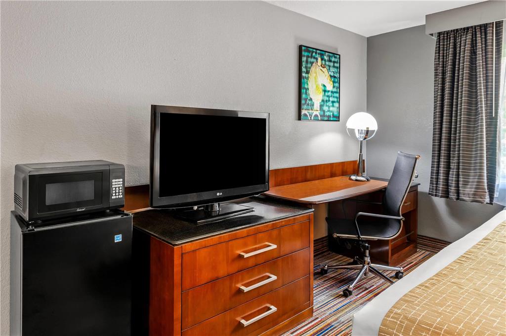 Travelodge by Wyndham Bloomington - photo 28