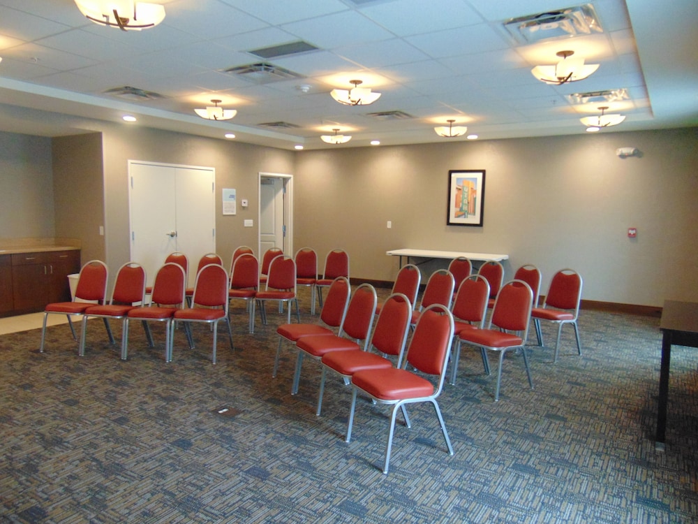 Holiday Inn Express & Suites Springville South Provo Area by IHG - photo 52
